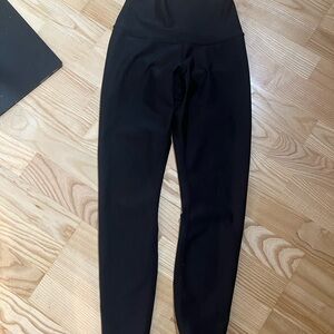 ALO classic black leggings size xs